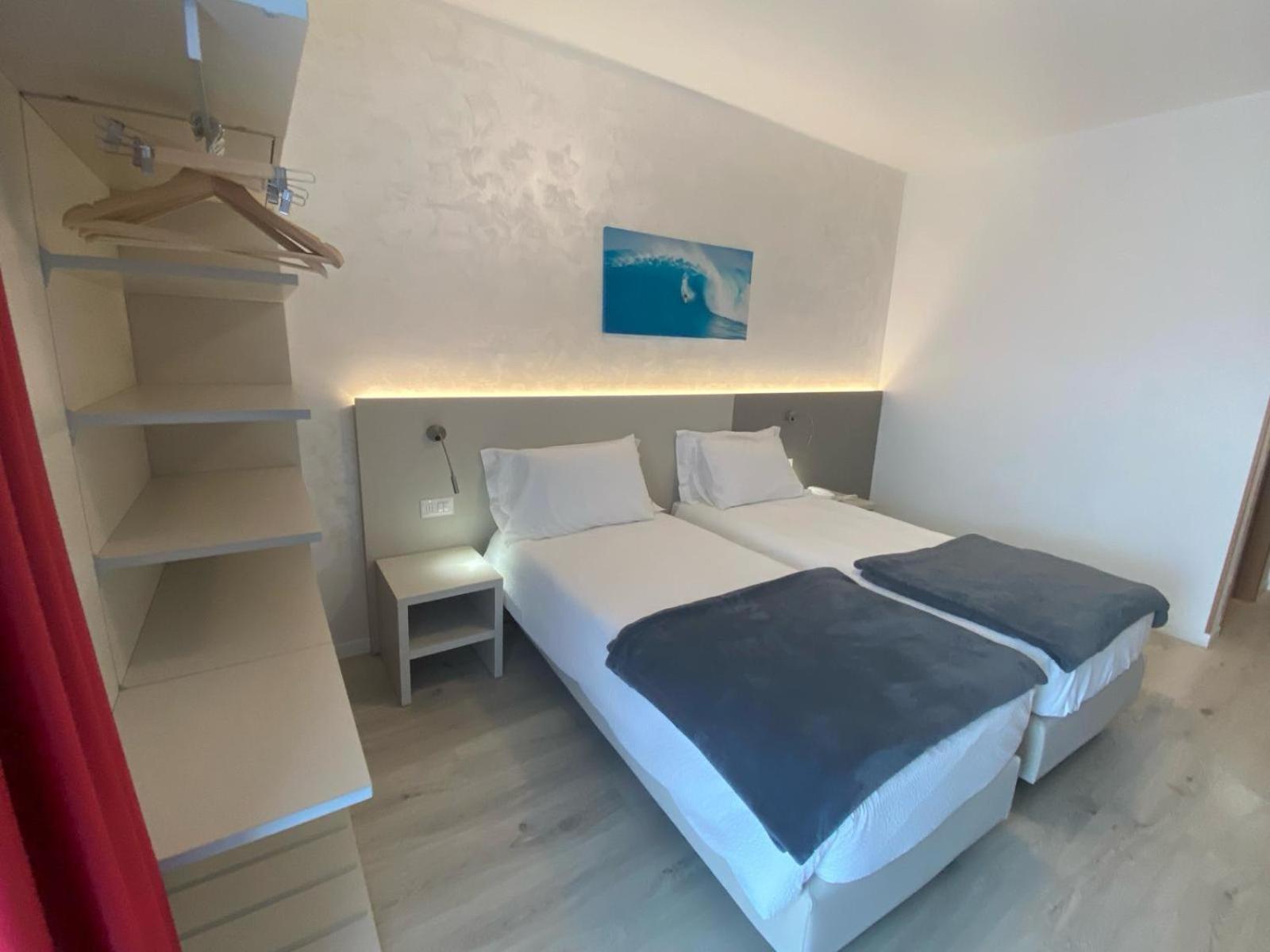 Hotel Angelini Torbole Sul Garda Exterior photo